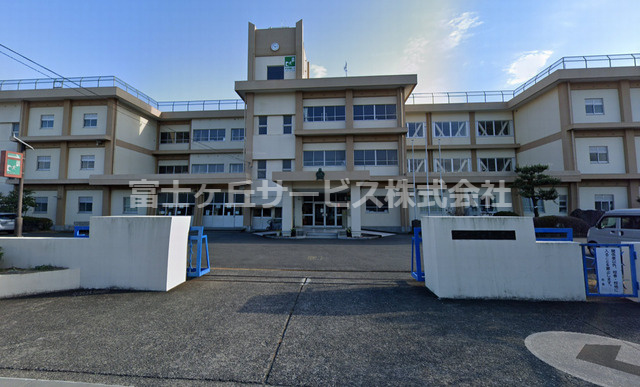 【小学校】富士市立富士南小学校まで2046ｍ