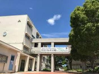 【中学校】横浜市立浜中学校まで800ｍ