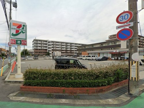 【コンビニエンスストア】セブンイレブン　伊丹大野1丁目店まで708ｍ