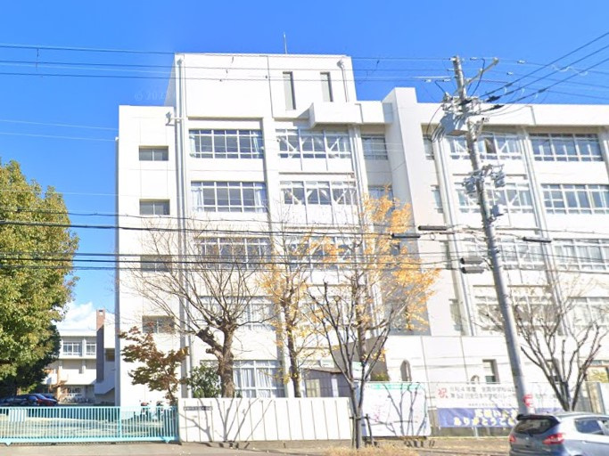 【中学校】伊丹市立荒牧中学校まで1612ｍ