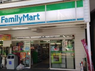 【コンビニエンスストア】ファミリーマート　鈴木錦糸町店まで24ｍ