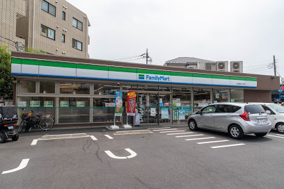 【コンビニエンスストア】ファミリーマート　大田南馬込六丁目店まで305ｍ