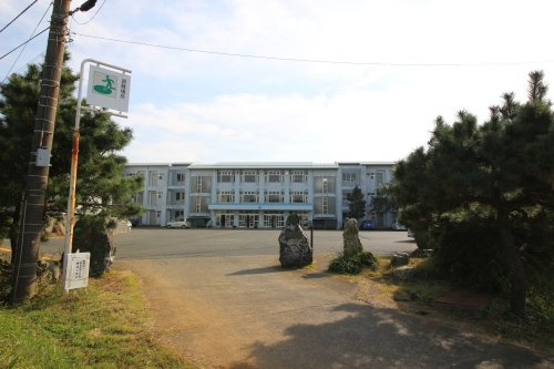 【中学校】三崎中学校まで1078ｍ