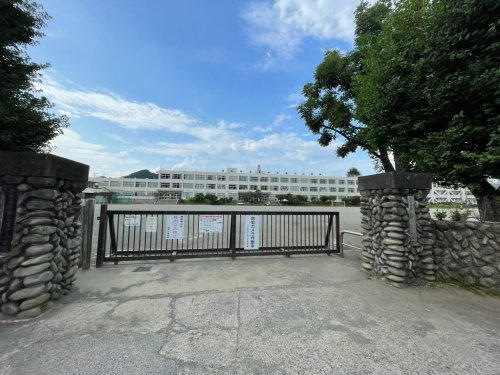 【小学校】あきる野市立増戸小学校まで530ｍ