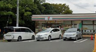 【コンビニエンスストア】セブンイレブン　鎌倉湘南町屋駅前店まで525ｍ