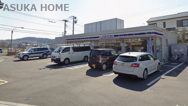 【コンビニエンスストア】ローソン　鎌倉台四丁目店まで1055ｍ