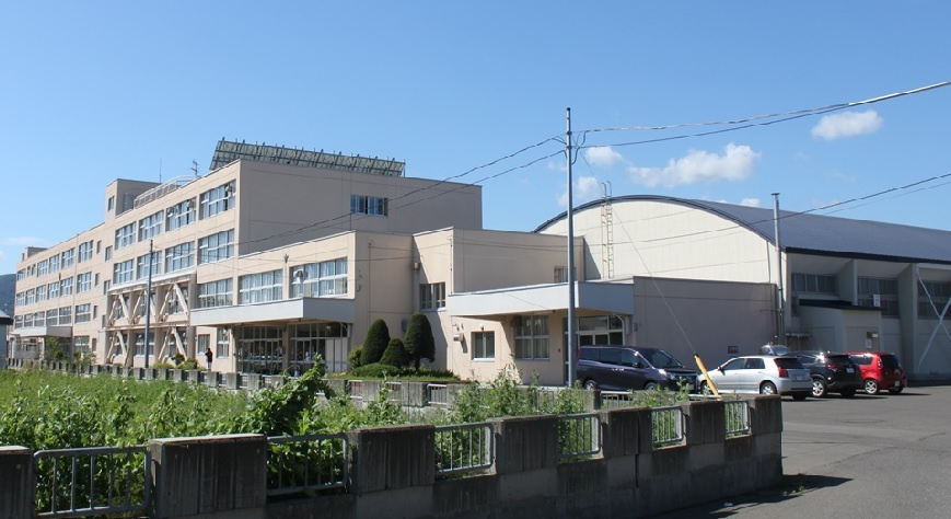 【中学校】札幌市立稲陵中学校まで1400ｍ