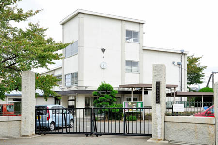 【中学校】川越市立東中学校まで273ｍ
