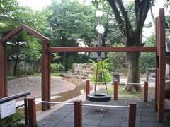 【公園】中町せせらぎ緑地公園まで306ｍ