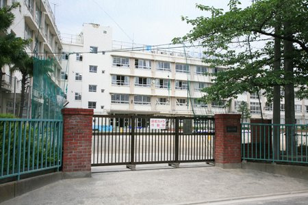 【中学校】葛飾区立双葉中学校まで776ｍ