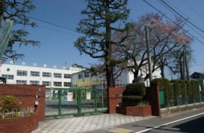 【小学校】中野区立　上高田小学校まで348ｍ