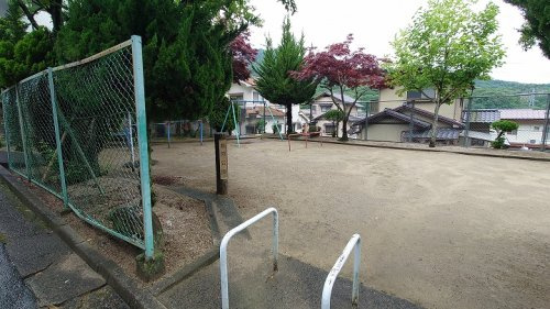 【公園】梅河公園まで614ｍ