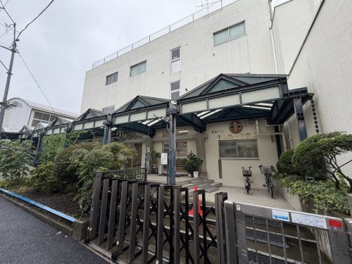 【中学校】新宿区立牛込第一中学校まで840ｍ