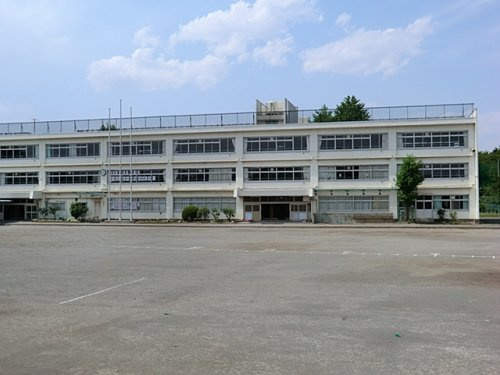 【中学校】東久留米市立　久留米中学校まで670ｍ