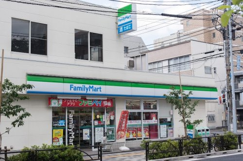 【コンビニエンスストア】ファミリーマート　墨田亀沢二丁目店まで179ｍ