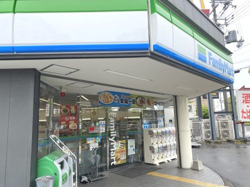【コンビニエンスストア】ファミリーマート　明石住吉店まで723ｍ