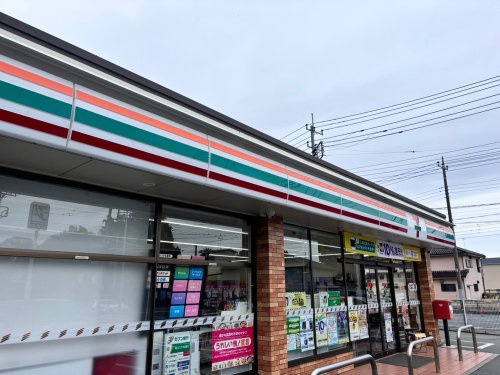 【コンビニエンスストア】セブンイレブン　鴻巣本町5丁目店まで67ｍ