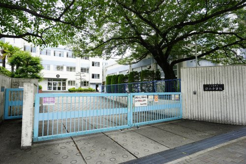 【小学校】名古屋市立引山小学校まで993ｍ