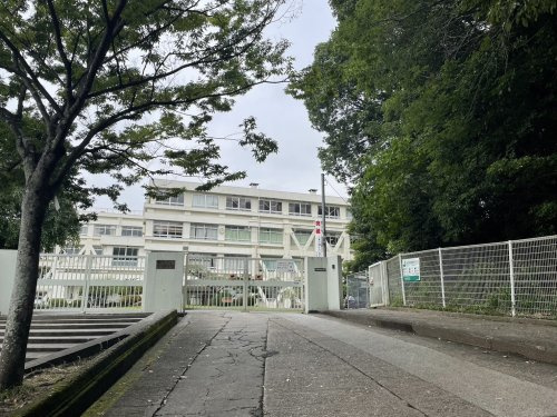【中学校】広島市立牛田中学校まで2127ｍ