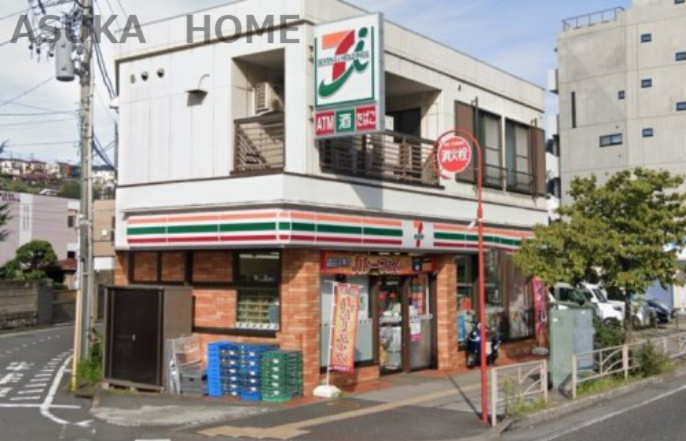 【コンビニエンスストア】ブンイレブン横浜峰岡町店まで545ｍ