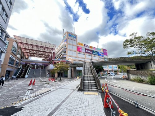 【ショッピングセンター】エコールリラショッピングセンターまで1417ｍ