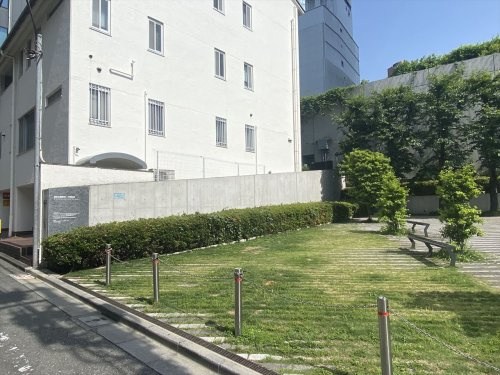 【公園】西麻布一丁目緑地まで284ｍ