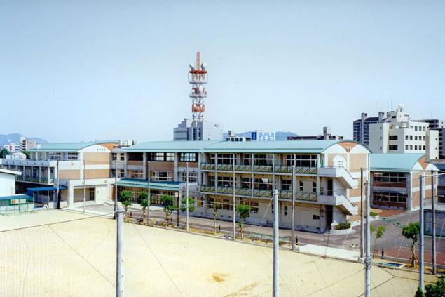 【小学校】江陽小学校まで285ｍ