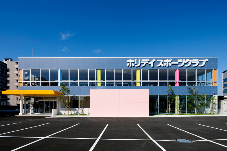 【ジム】ホリデイスポーツクラブ　高知店まで190ｍ
