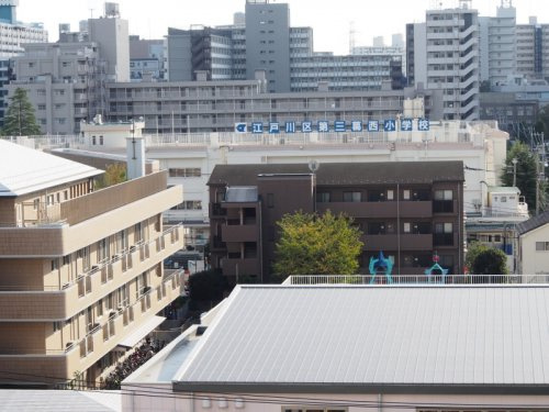 【小学校】江戸川区立第三葛西小学校まで390ｍ