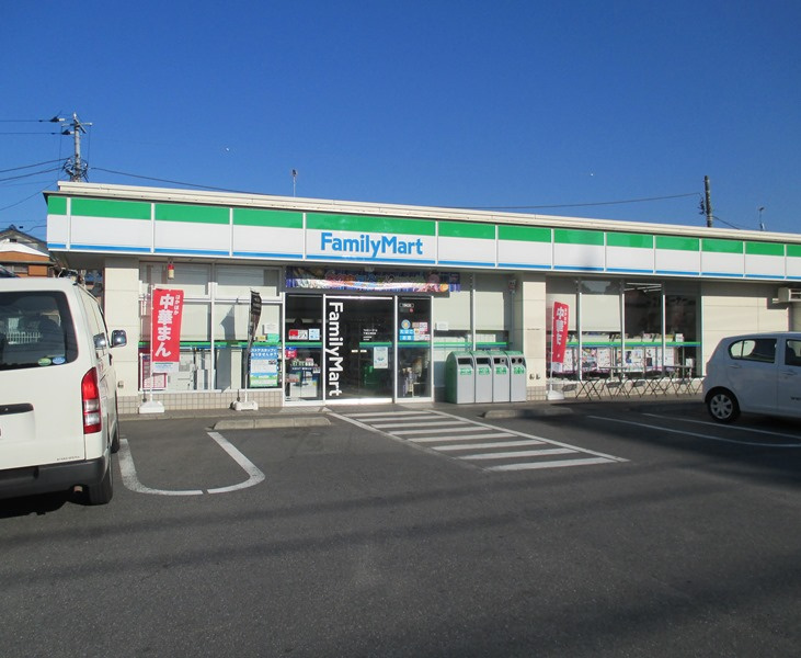 【コンビニエンスストア】ファミリーマート千葉生実町店まで552ｍ