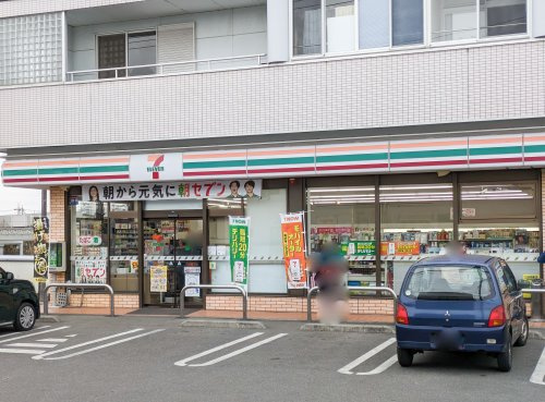 【コンビニエンスストア】セブンイレブン　宇都宮弥生店まで389ｍ