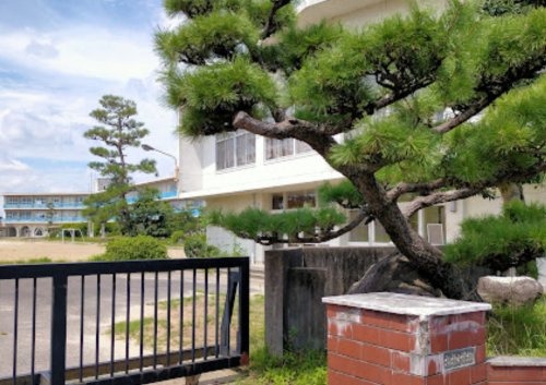 【小学校】笠松町立松枝小学校まで1047ｍ