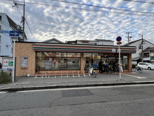 【コンビニエンスストア】セブンイレブン　大阪中加賀屋3丁目店まで169ｍ