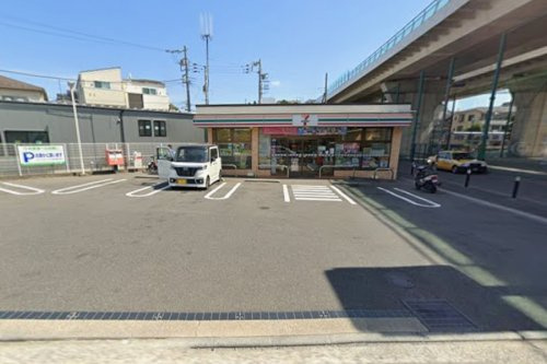 【コンビニエンスストア】セブンイレブン　横浜東川島町店まで575ｍ