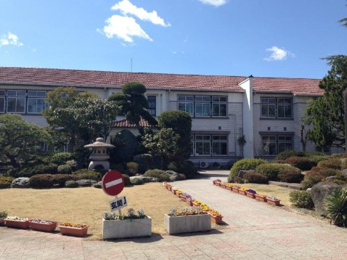 【小学校】鴻巣市立吹上小学校まで700ｍ