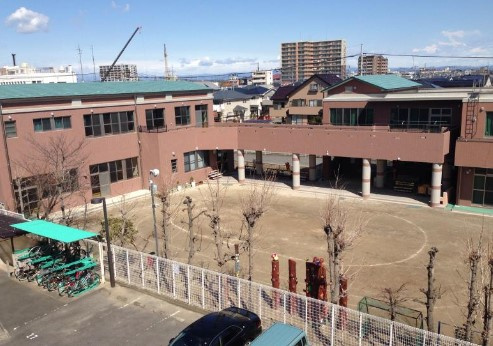 【幼稚園】吹上中央幼稚園まで374ｍ