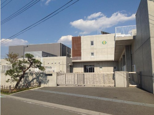 【小学校】月の輪小学校(滑川町)まで400ｍ