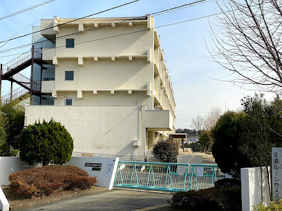 【小学校】多摩市立貝取小学校まで752ｍ