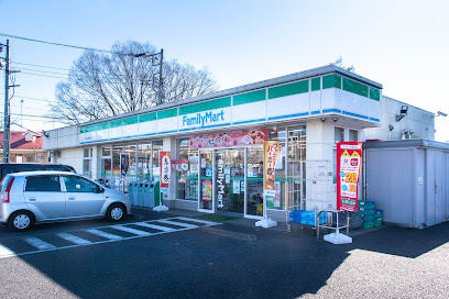 【コンビニエンスストア】ファミリーマート　あきる野草花店まで648ｍ