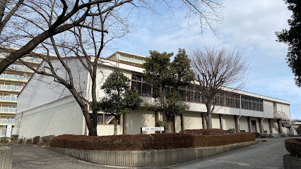 【中学校】多摩市立諏訪中学校まで1145ｍ