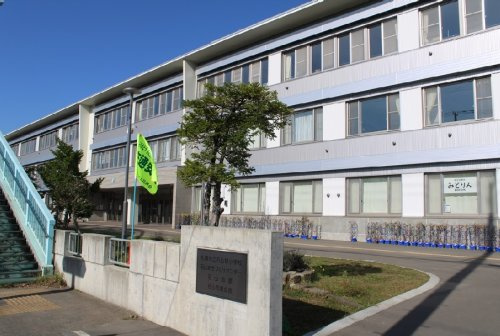 【小学校】札幌市立石山緑小学校まで1333ｍ