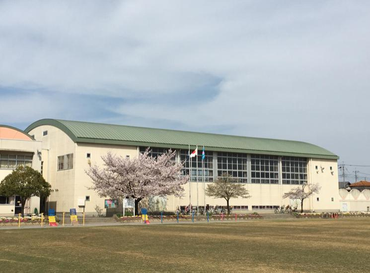 【小学校】鴻巣市立鴻巣中央小学校まで1000ｍ