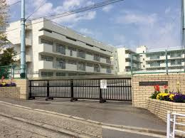 【小学校】横浜市立みたけ台小学校まで307ｍ