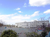 【小学校】八王子市立　松が谷小学校まで383ｍ