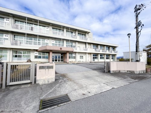 【小学校】上市町立相ノ木小学校まで1035ｍ