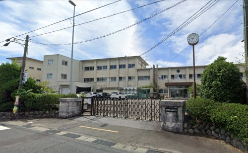 【小学校】稲沢市立六輪小学校まで1519ｍ