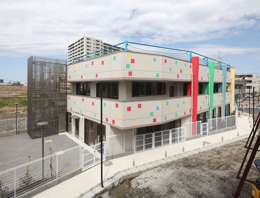 【保育園】うぃず千住大橋駅前保育園まで101ｍ