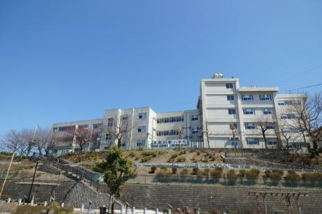 【小学校】本町田東小学校まで572ｍ