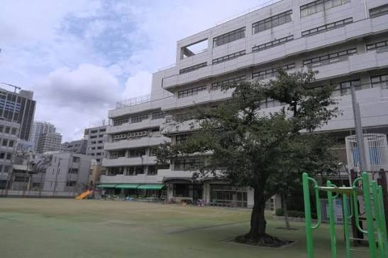 【小学校】千代田区立和泉小学校まで655ｍ
