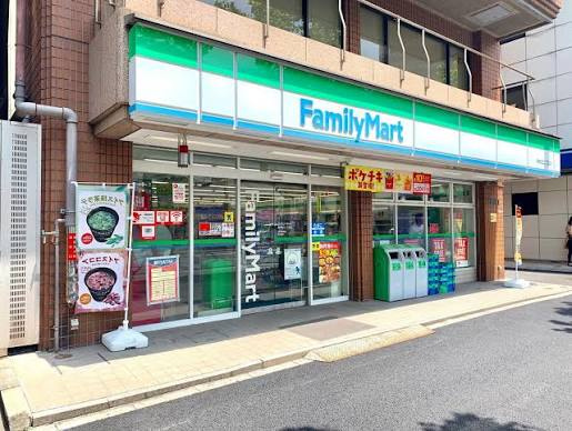 【コンビニエンスストア】ファミリーマート　東神田二丁目店まで133ｍ
